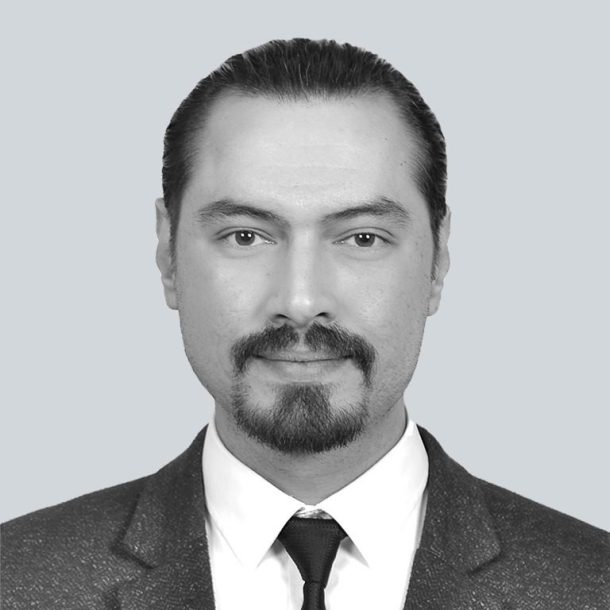 Partner at Yilmaz Attorneys Law Firm, specialized in arbitration, business law, and labor disputes.